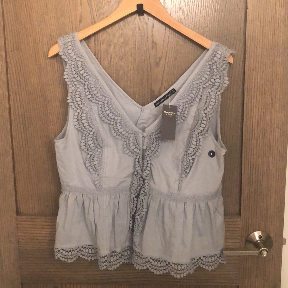 NWT Abercrombie Boho Top, Size L